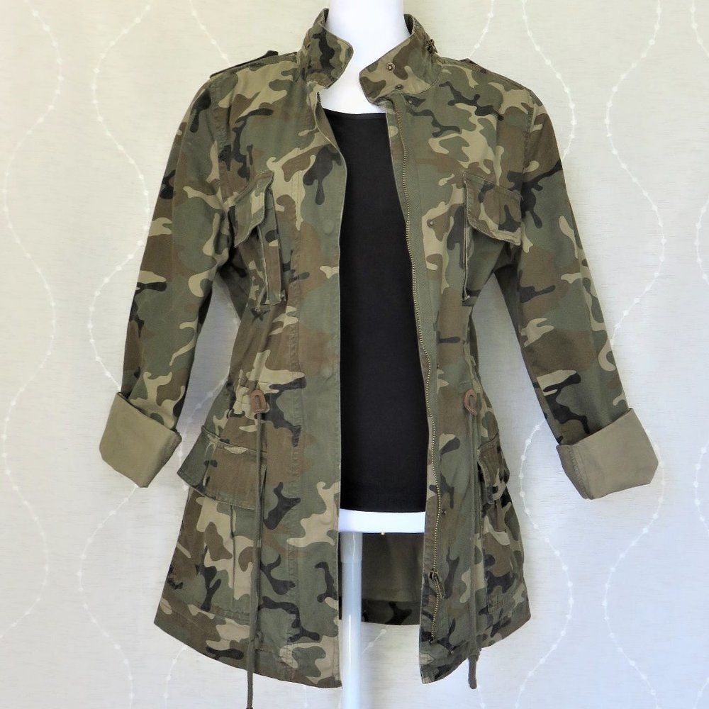 Camouflage Green Jacket Love Tree...........726
